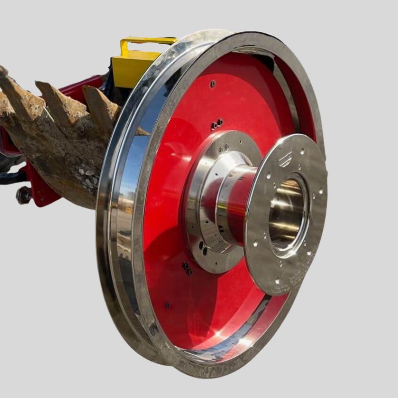Gear-driven fiber puller capstan winch